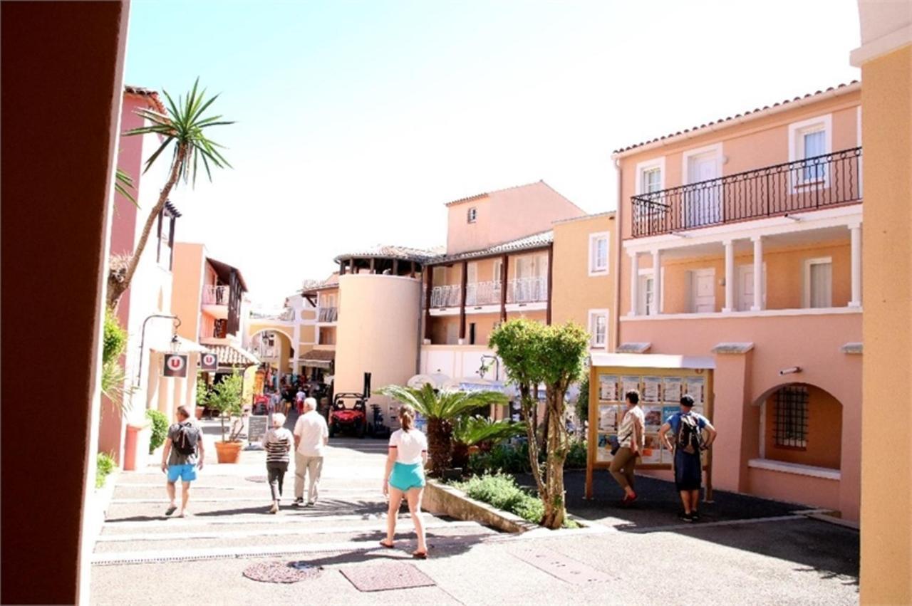 Cap Esterel Appartement Climatise Dans Le Centre Du Village Vacances Drammont Bagian luar foto
